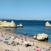 praia-dona-ana-lagos_48518811376_o.jpg