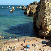 praia-dona-ana-lagos_48518962517_o.jpg